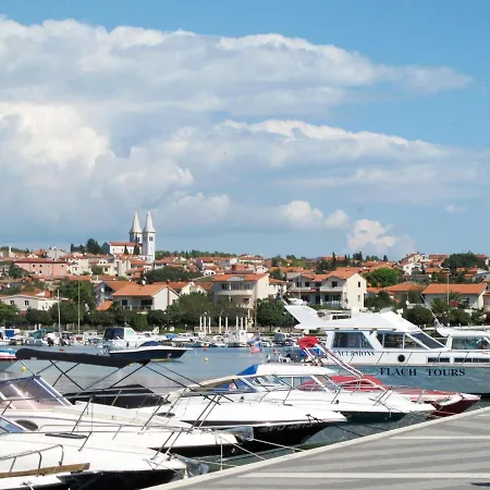 Hilde Red-6 By Interhome *