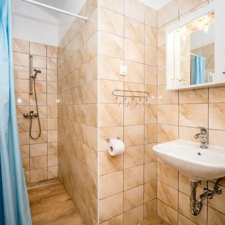 Hilde Red-6 By Interhome Medulin