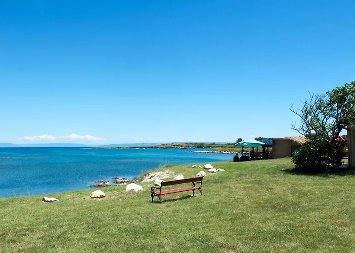 Hilde Red-6 By Interhome