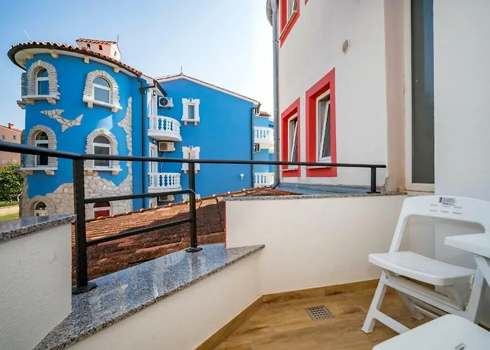 Hilde Red-6 By Interhome * Medulin